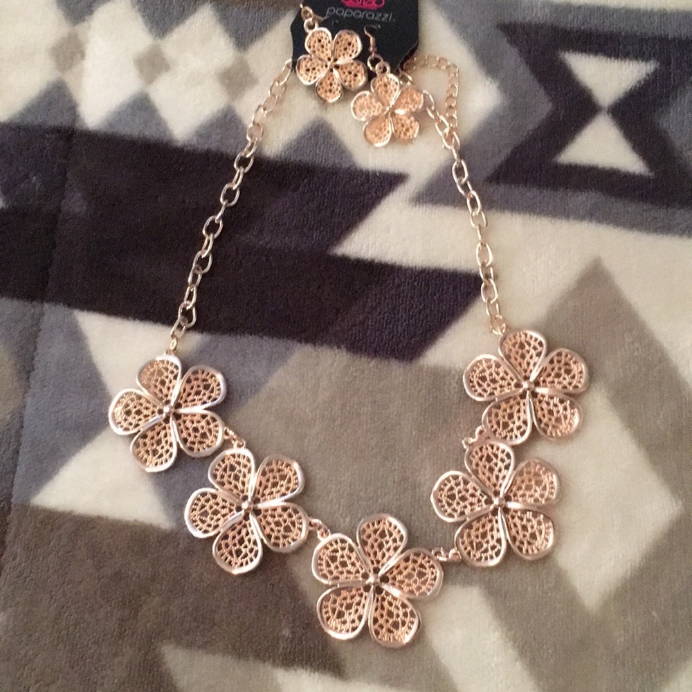 Brand new necklace with earrings